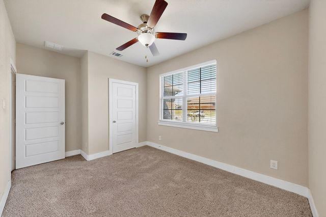 37 Pleasant Valley, Sanger, TX 76266