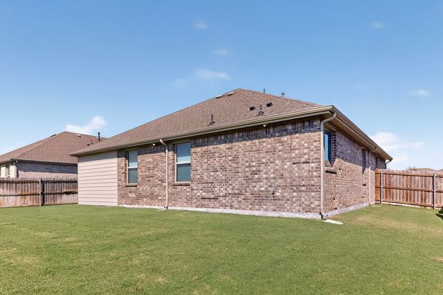 37 Pleasant Valley, Sanger, TX 76266