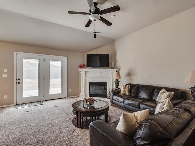 9920 Fairfax Terrace, Yukon, OK 73099