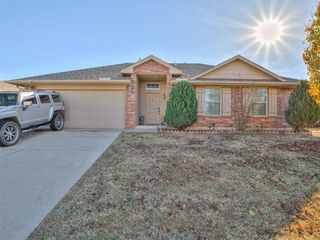 9920 Fairfax Terrace, Yukon, OK 73099