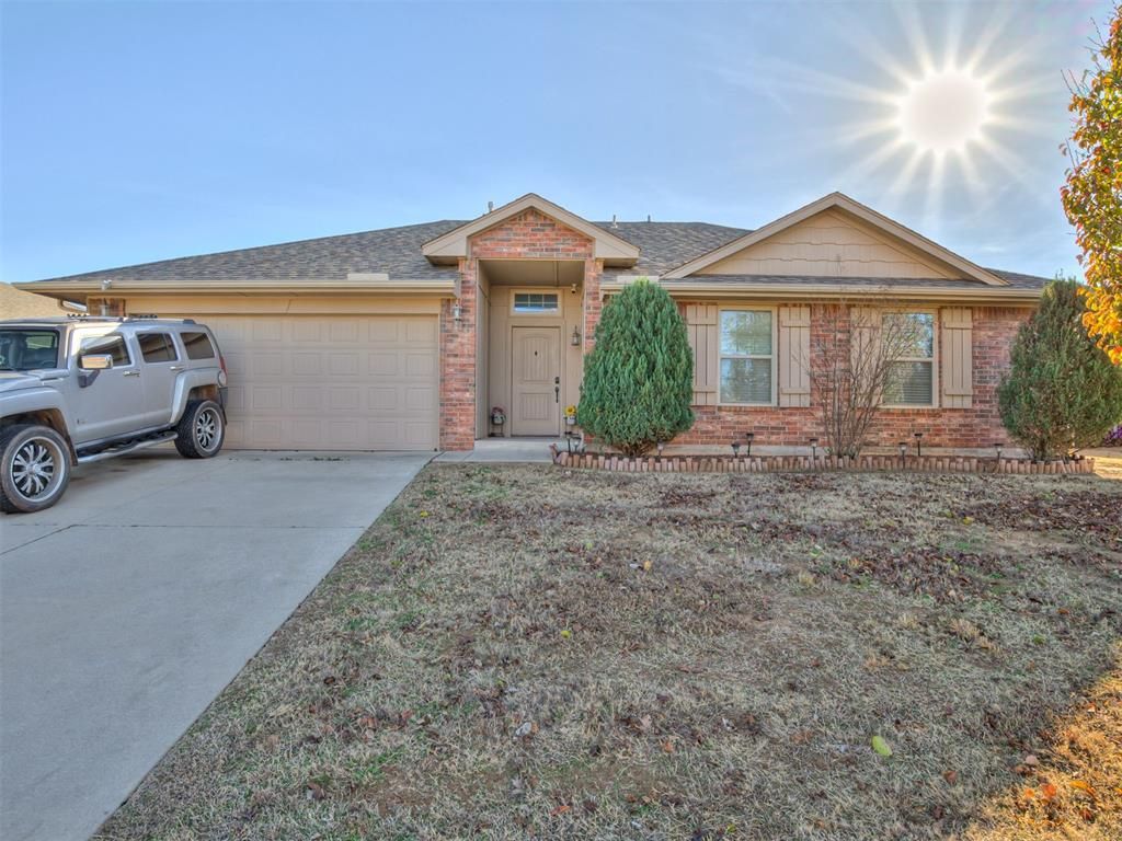 9920 Fairfax Terrace, Yukon, OK 73099