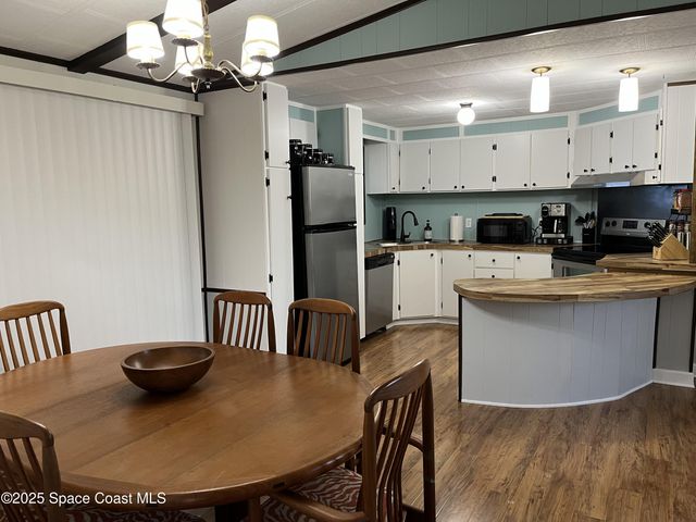 1216 Gardenia Drive, Sebastian, FL 32976