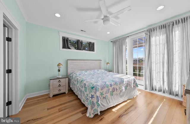 24 LAKE AVE, Rehoboth Beach, DE 19971