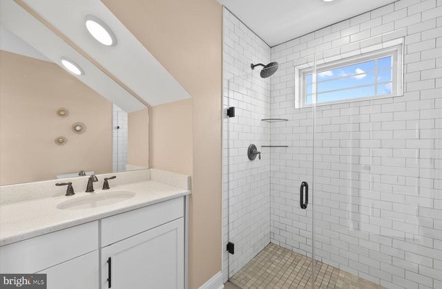 24 LAKE AVE, Rehoboth Beach, DE 19971