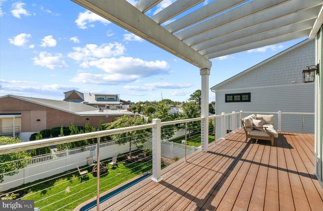 24 LAKE AVE, Rehoboth Beach, DE 19971