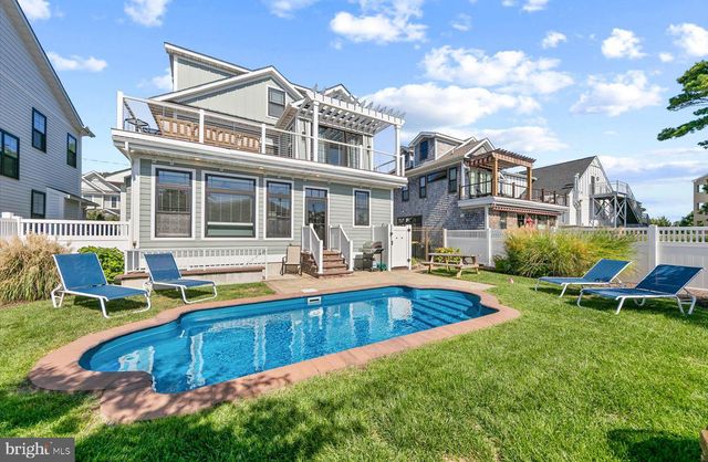 24 LAKE AVE, Rehoboth Beach, DE 19971