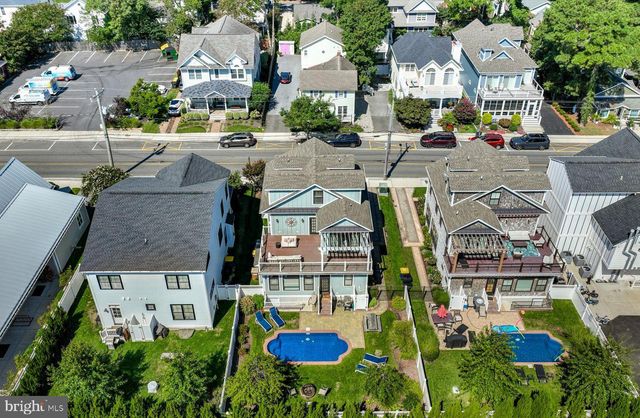 24 LAKE AVE, Rehoboth Beach, DE 19971