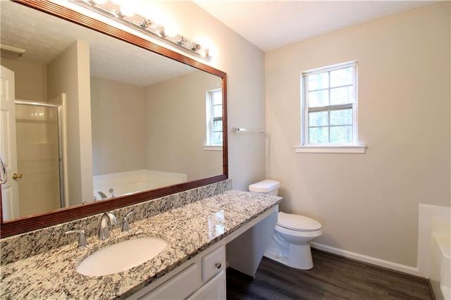 2363 Mills Bend, Decatur, GA 30034