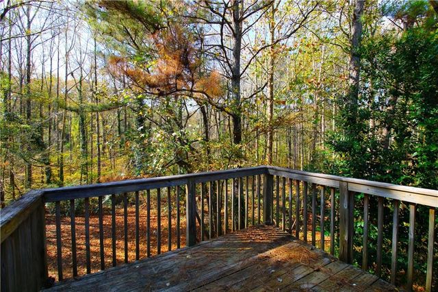 2363 Mills Bend, Decatur, GA 30034