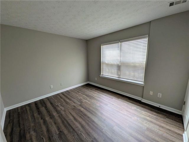 2363 Mills Bend, Decatur, GA 30034