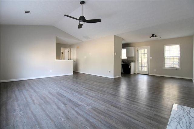 2363 Mills Bend, Decatur, GA 30034