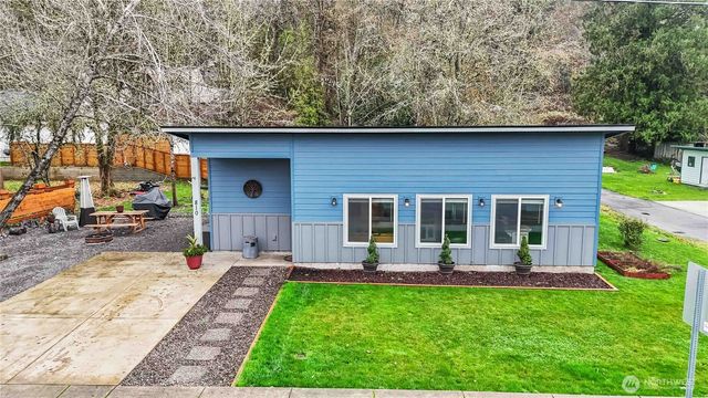 810 SE 1ST Street, Winlock, WA 98596