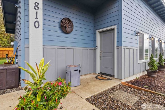 810 SE 1ST Street, Winlock, WA 98596