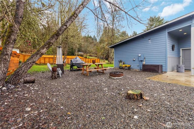 810 SE 1ST Street, Winlock, WA 98596