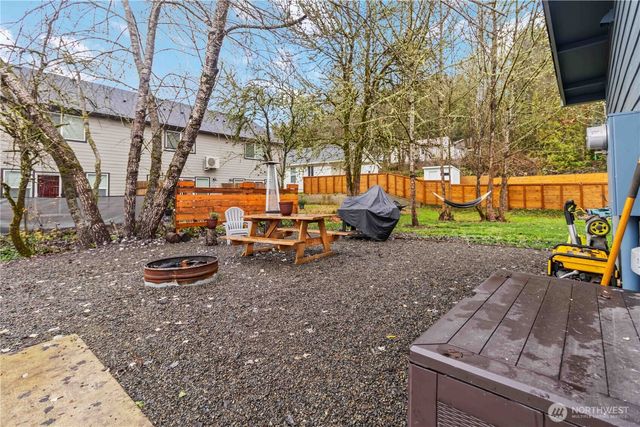 810 SE 1ST Street, Winlock, WA 98596