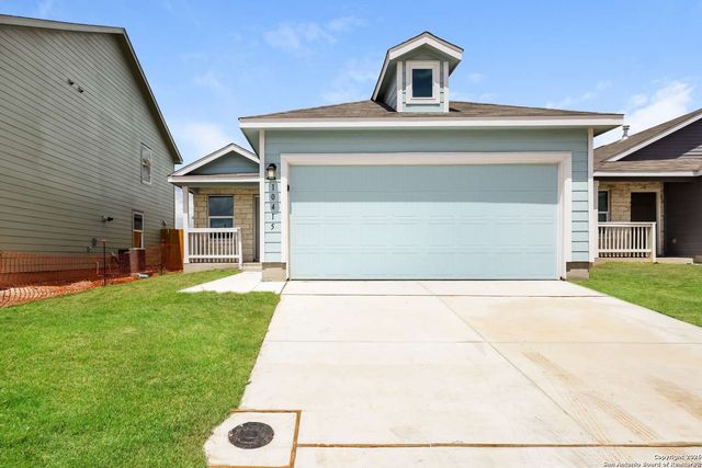 10415 McClintock, Converse, TX 78109