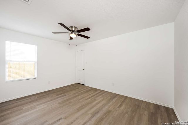 10415 McClintock, Converse, TX 78109