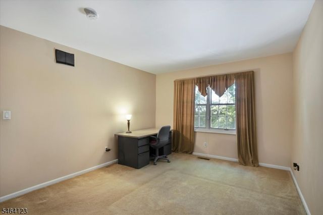 62 Falls Bridge Dr 62, Totowa Boro, NJ 07512