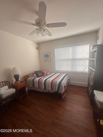 39 Lakeland Drive, Barnegat, NJ 08005