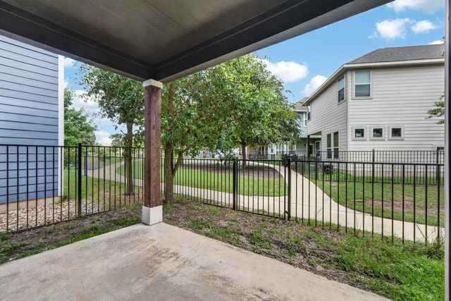 240 Simon, Kyle, TX 78640