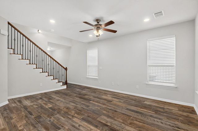240 Simon, Kyle, TX 78640