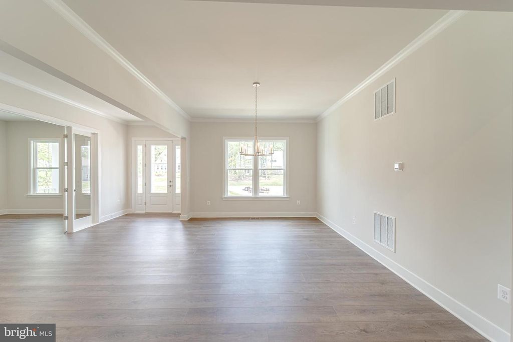 8701 MAPLE SPRINGS PL, Manassas, VA 20112