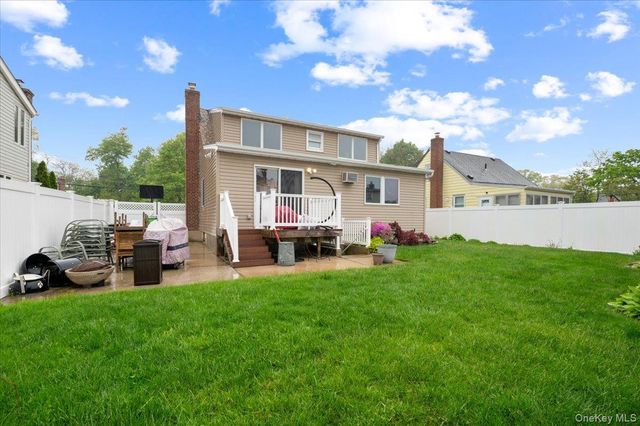 2345 Willow Street, Wantagh, NY 11793