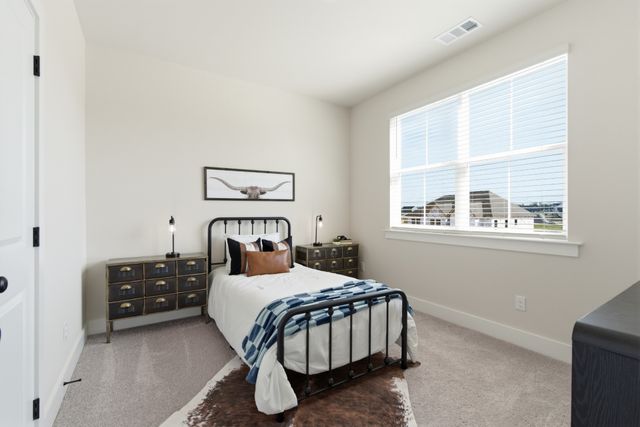 1727 Shallow Creek Dr, Spring Hill, TN 37174