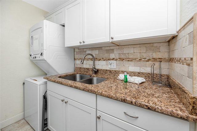 159 MEDALLION BOULEVARD F, Madeira Beach, FL 33708