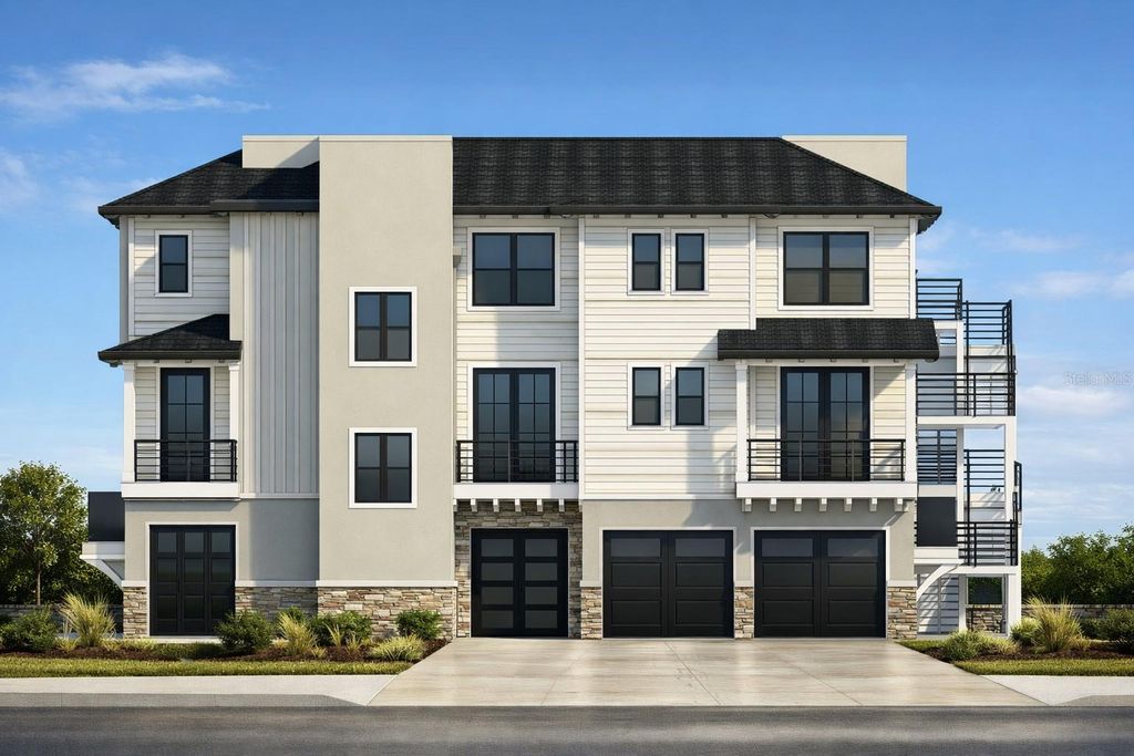 215 82ND STREET, Holmes Beach, FL 34217