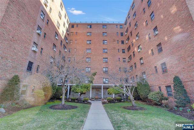 208 Anderson Street S4C, Hackensack, NJ 07601