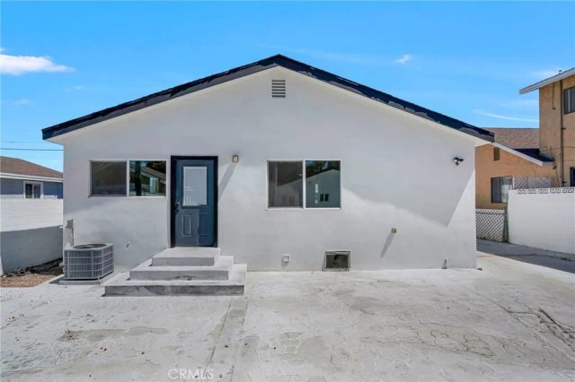 1247 N Neptune Avenue, Wilmington, CA 90744