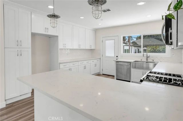 1247 N Neptune Avenue, Wilmington, CA 90744