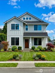 1101 W Pioneer, Puyallup, WA 98371