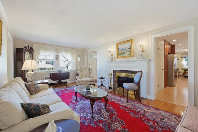 45 Richdale Rd, Needham, MA 02494