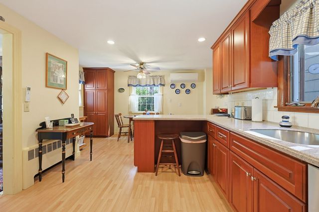 45 Richdale Rd, Needham, MA 02494