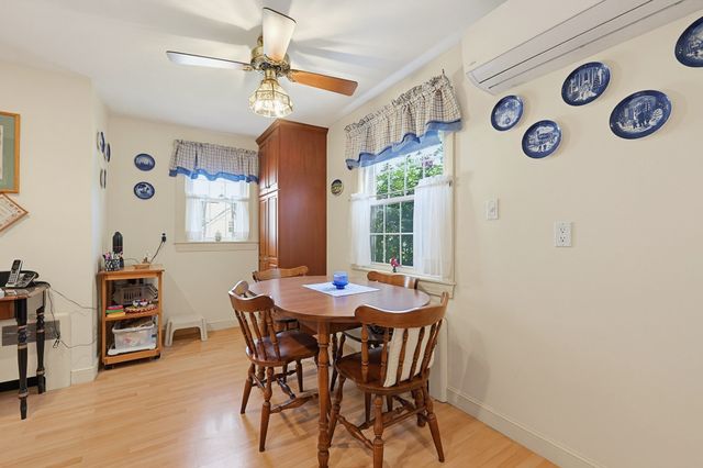 45 Richdale Rd, Needham, MA 02494