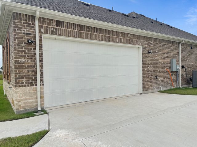 112 Aiden Drive, Waxahachie, TX 75165