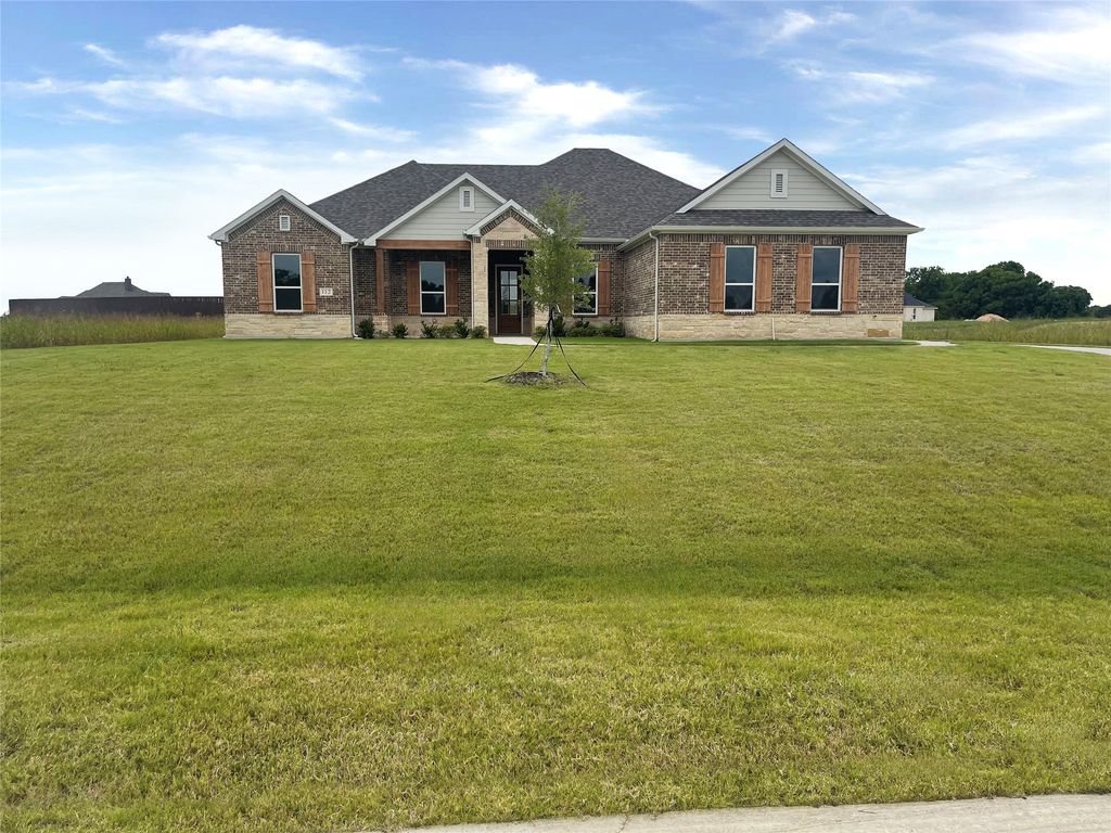 112 Aiden Drive, Waxahachie, TX 75165