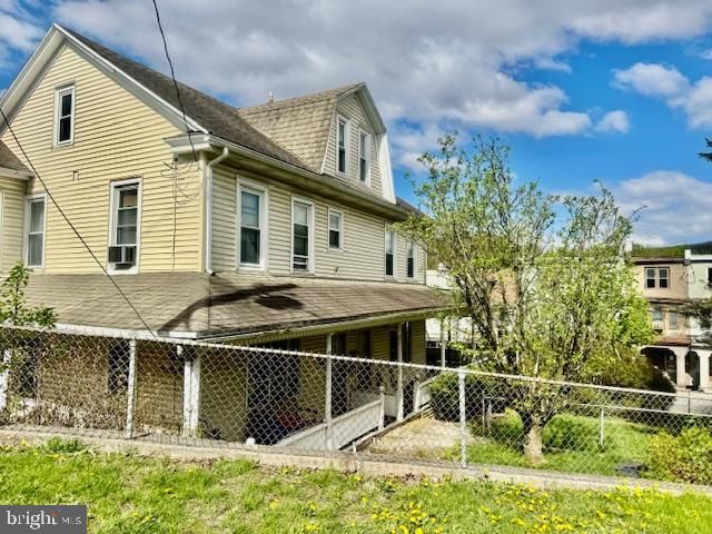 532-534 S MARKET ST, Shamokin, PA 17872