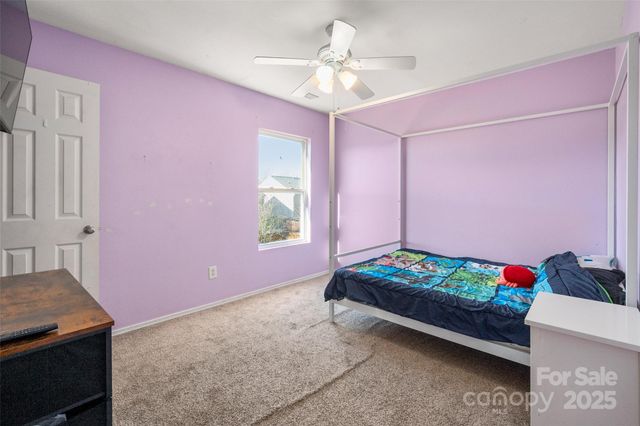 3434 Charterhall Lane, Charlotte, NC 28215