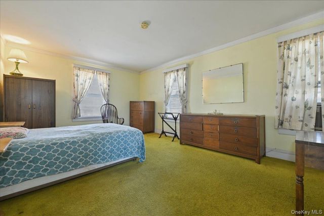 590 Waterview Road, Oceanside, NY 11572