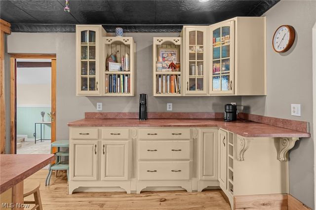 3216 Chatham Avenue, Cleveland, OH 44113