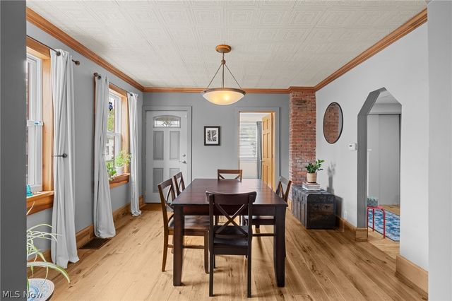 3216 Chatham Avenue, Cleveland, OH 44113