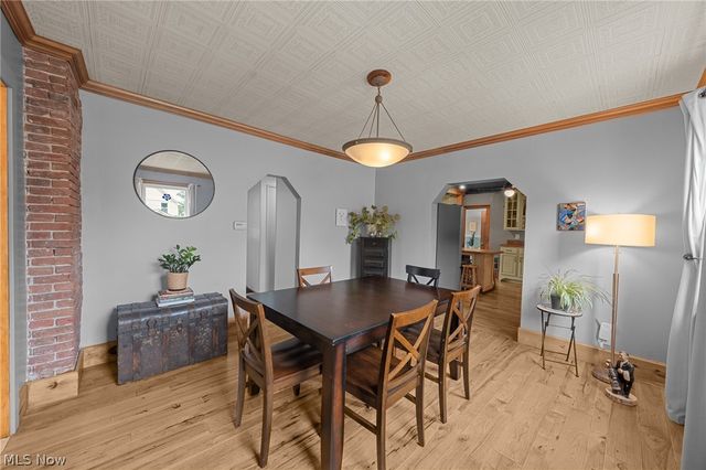 3216 Chatham Avenue, Cleveland, OH 44113