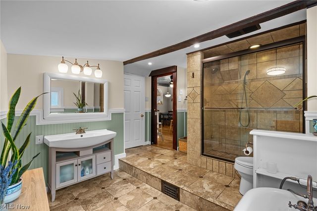 3216 Chatham Avenue, Cleveland, OH 44113