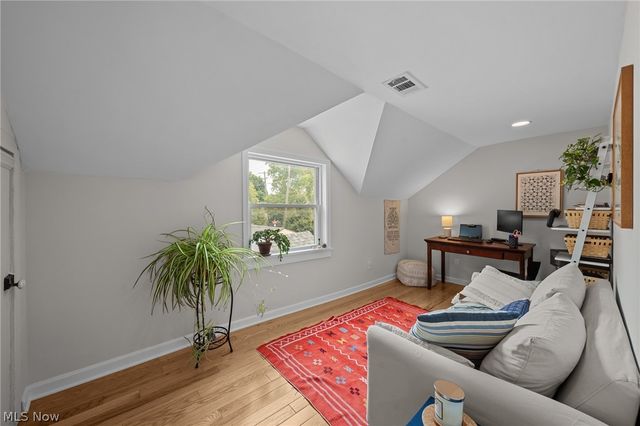 3216 Chatham Avenue, Cleveland, OH 44113