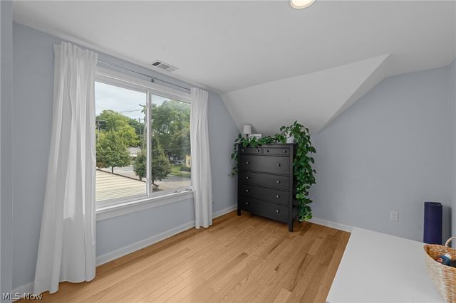 3216 Chatham Avenue, Cleveland, OH 44113