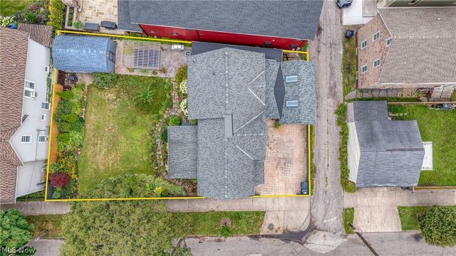 3216 Chatham Avenue, Cleveland, OH 44113