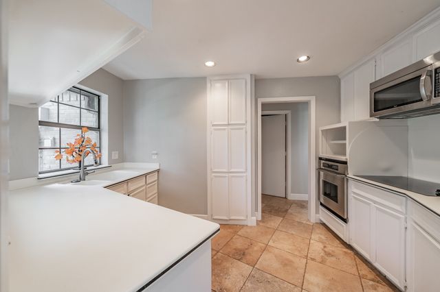 16056 Chalfont Court, Dallas, TX 75248